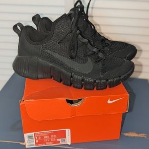 Nike Free MetCon 3, Size 7.5(mens)/9(women's), Black